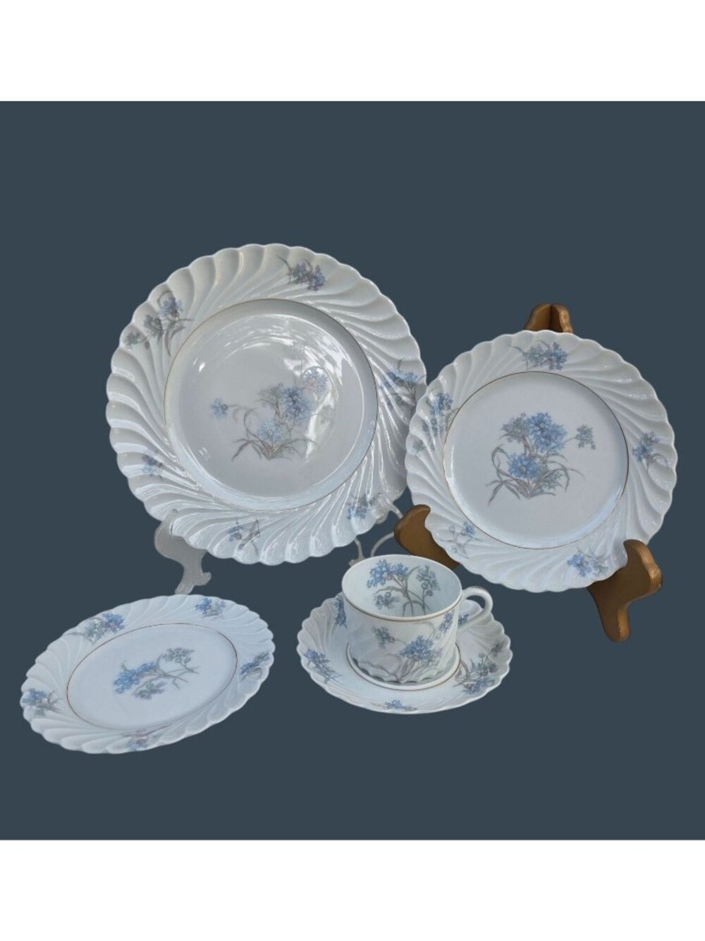 Havilland Bergere 5-Piece Place Setting With Floral Design & Gold Trim France